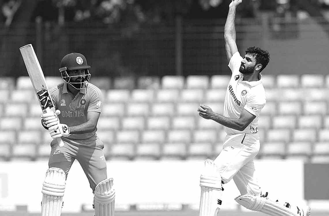 খালি স্ট্যান্ডের নিচের তার: এশিয়ার নারী ক্রিকেটের অদৃশ্য অবকাঠামো