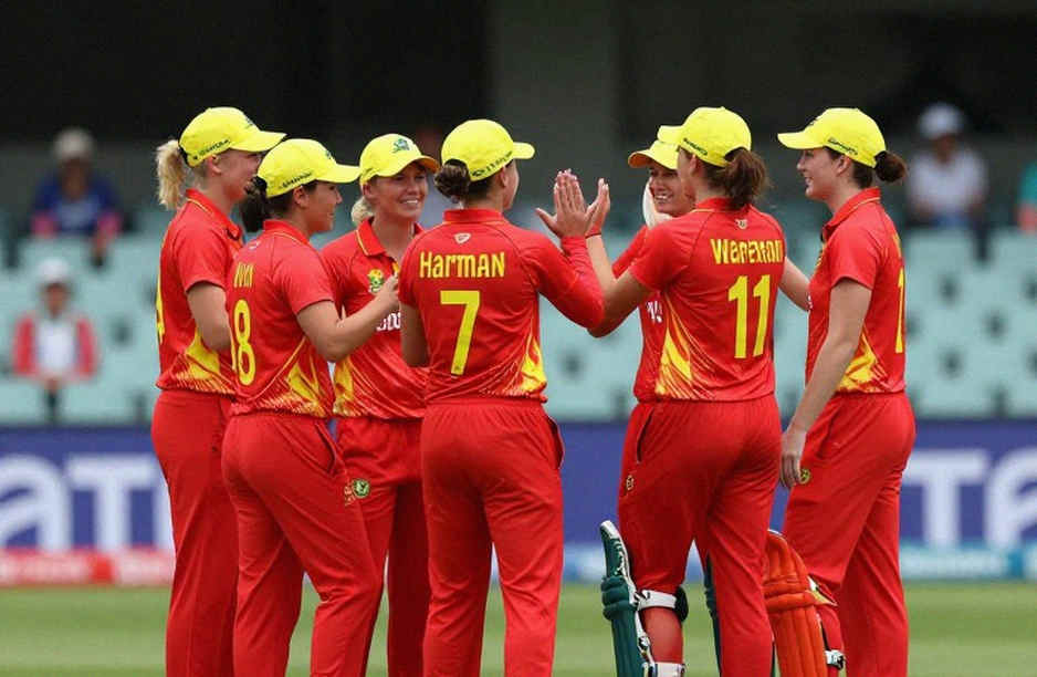 ফাতিমা সানার আট ম্যাচ: পার্থ স্করচার্সের সাহস, পাকিস্তানের ঝুঁকি